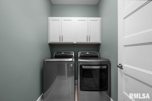 6691 SPRING CREEK Drive, Bettendorf, IA 52722