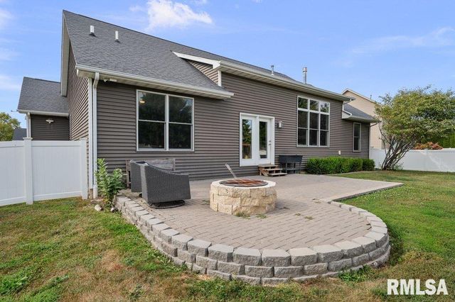 6691 SPRING CREEK Drive, Bettendorf, IA 52722