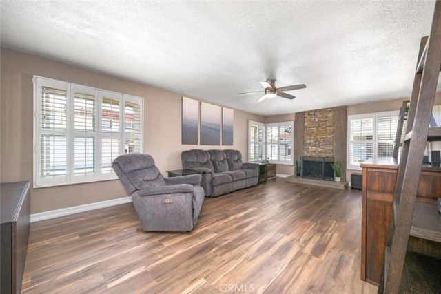 6913 Kent Way, Cypress, CA 90630