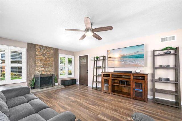 6913 Kent Way, Cypress, CA 90630