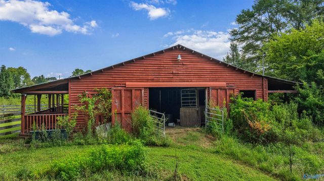 413 County Road 240, Fort Payne, AL 35967