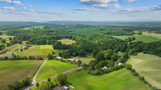 413 County Road 240, Fort Payne, AL 35967