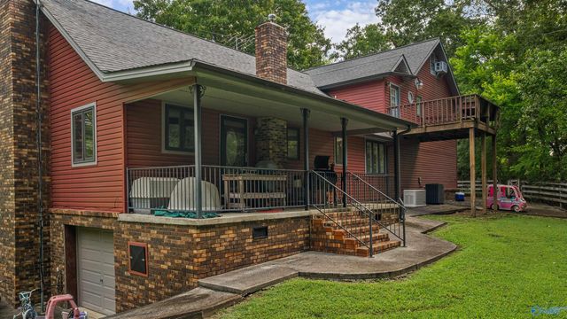 413 County Road 240, Fort Payne, AL 35967