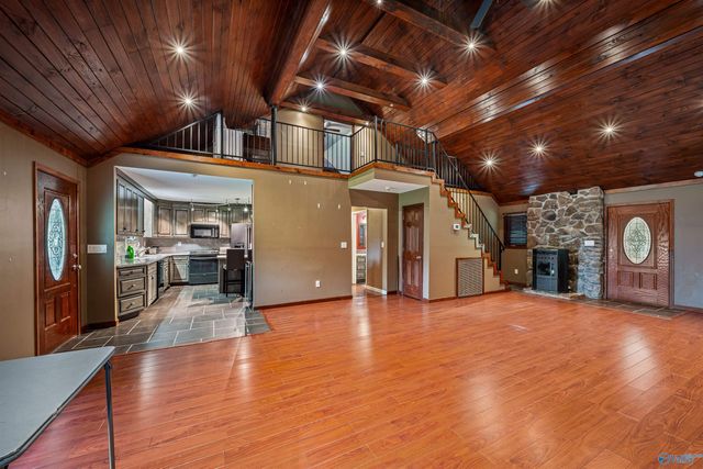 413 County Road 240, Fort Payne, AL 35967