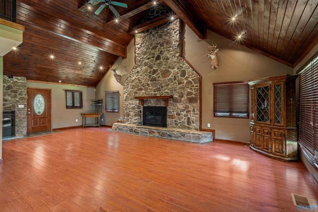 413 County Road 240, Fort Payne, AL 35967