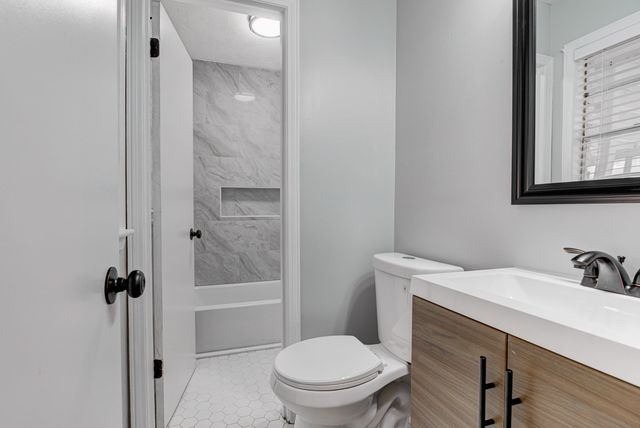 2573 COURTNEY DR, Memphis, TN 38128