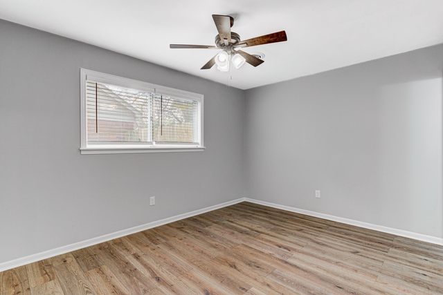 2573 COURTNEY DR, Memphis, TN 38128