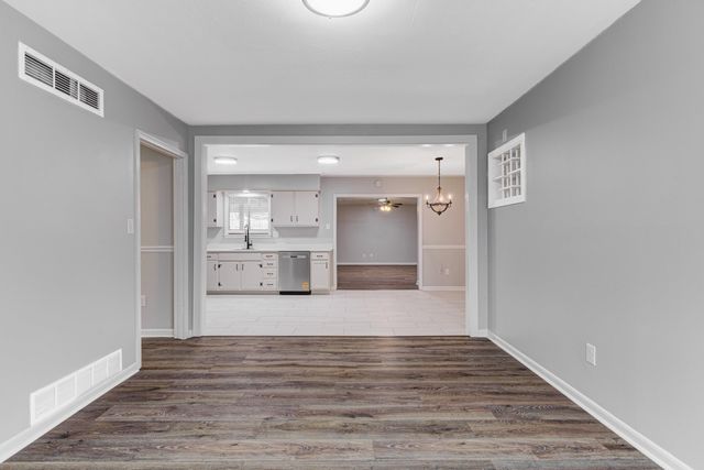 2573 COURTNEY DR, Memphis, TN 38128