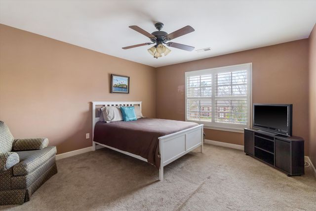 155 ASTON HALL DR, Eads, TN 38028