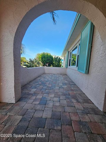 1525 W Riviera Drive, Merritt Island, FL 32952