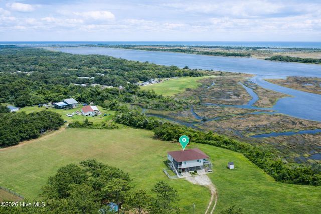 301 Intracoastal Court, Sneads Ferry, NC 28460