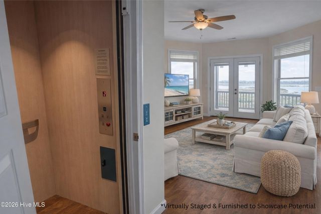 301 Intracoastal Court, Sneads Ferry, NC 28460