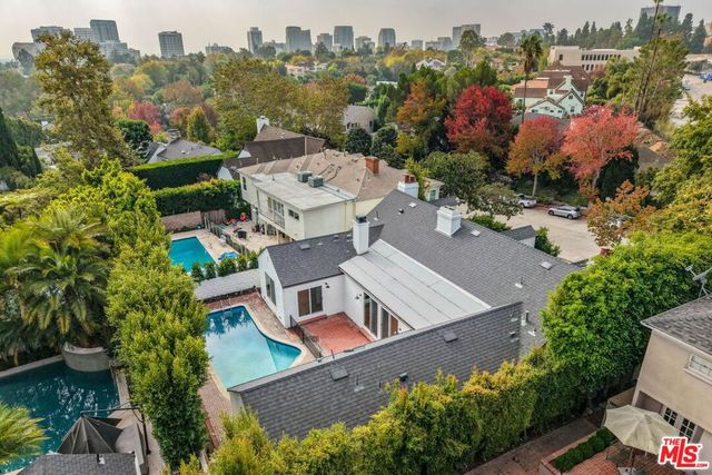 500 Warner Avenue, Los Angeles, CA 90024