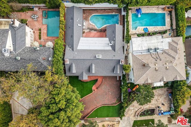 500 Warner Avenue, Los Angeles, CA 90024