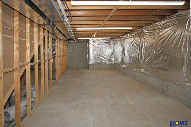 5624 Barrington Circle, Lincoln, NE 68516