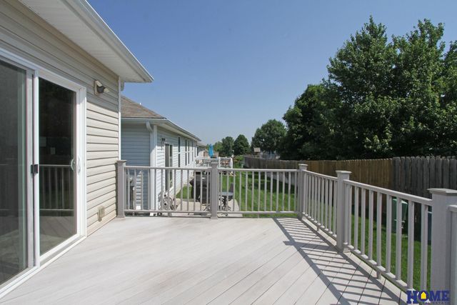 5624 Barrington Circle, Lincoln, NE 68516