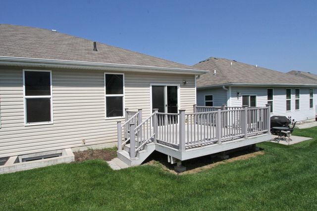 5624 Barrington Circle, Lincoln, NE 68516