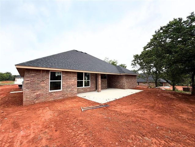 2209 Winter Ridge Road, Blanchard, OK 73010