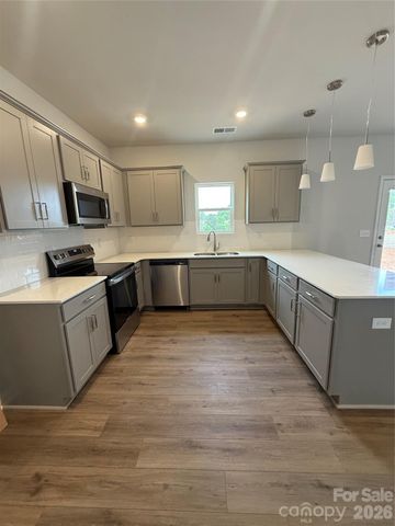 1641 Piper Creek Avenue, Newton, NC 28658
