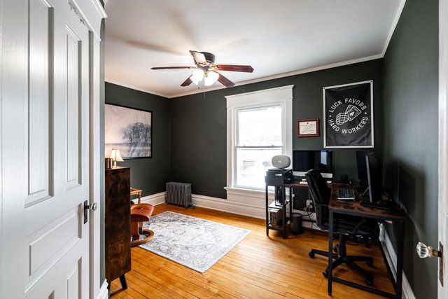 602 N Hartwell AVENUE, Waukesha, WI 53186