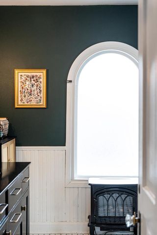 602 N Hartwell AVENUE, Waukesha, WI 53186