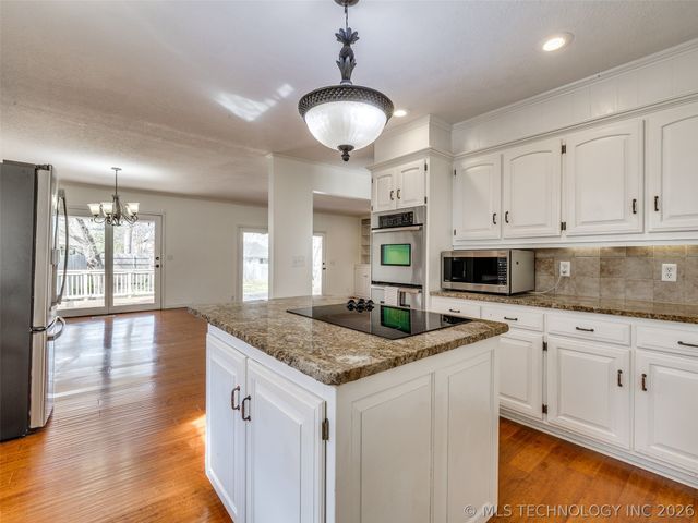 7545 E 65th Place, Tulsa, OK 74133