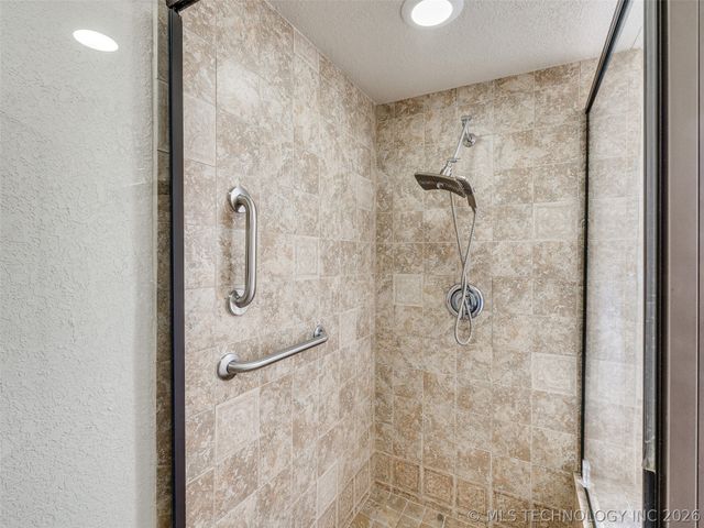 7545 E 65th Place, Tulsa, OK 74133