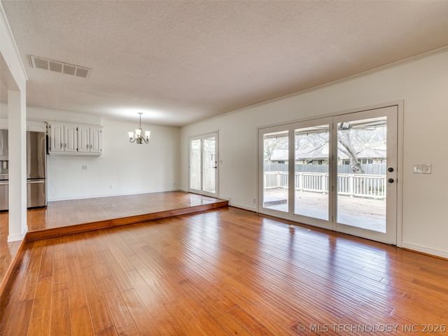 7545 E 65th Place, Tulsa, OK 74133