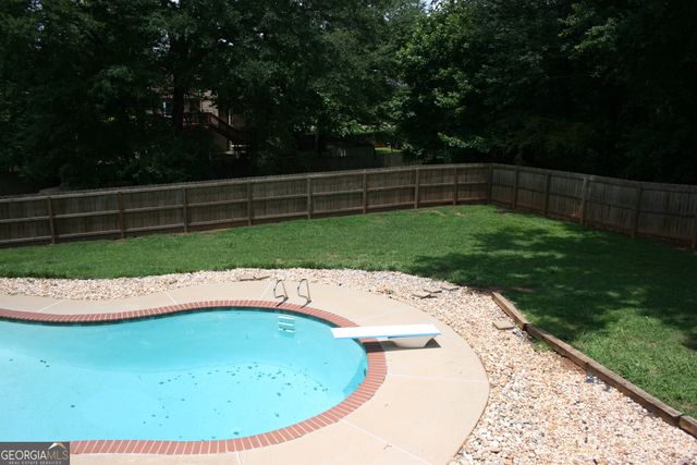 565 Scarborough Road, Ellenwood, GA 30294