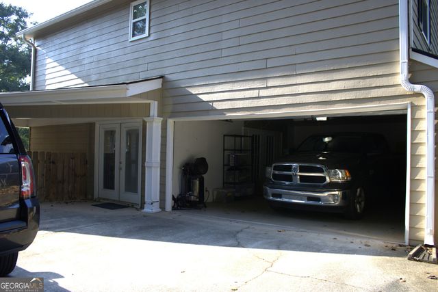 565 Scarborough Road, Ellenwood, GA 30294