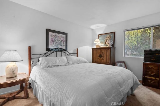 103 Rockledge Lane, Lake Arrowhead, CA 92352