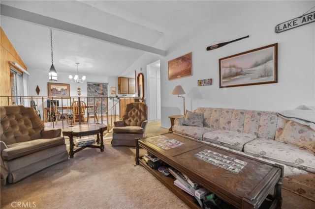 103 Rockledge Lane, Lake Arrowhead, CA 92352