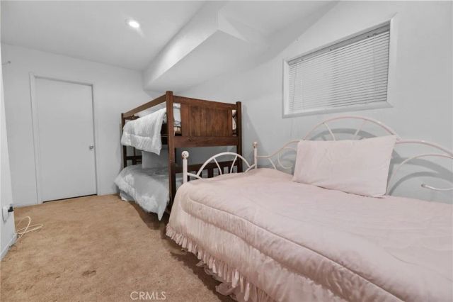 103 Rockledge Lane, Lake Arrowhead, CA 92352