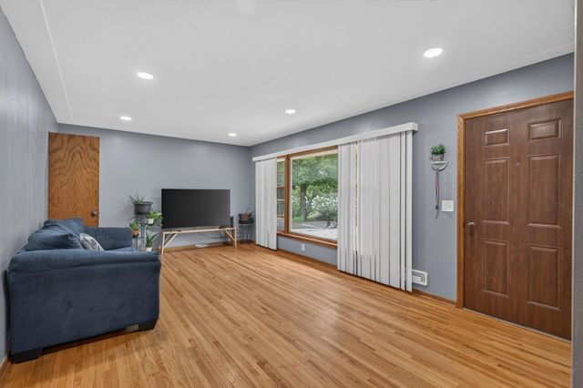 6911 E River Road NE, Fridley, MN 55432