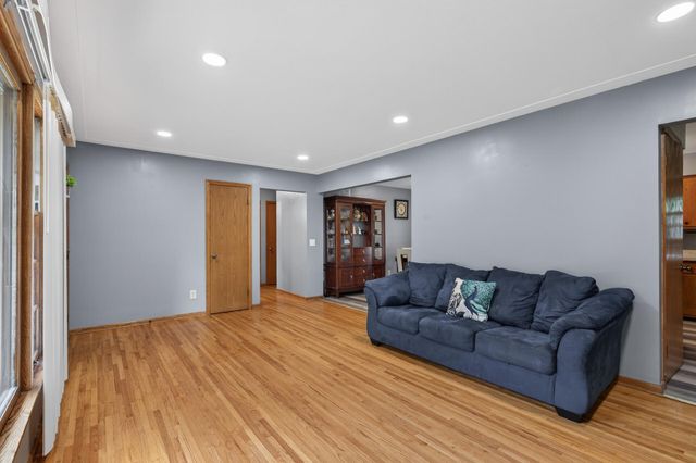 6911 E River Road NE, Fridley, MN 55432