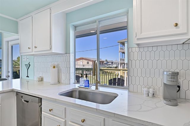 3822 Concho Key, Galveston, TX 77554