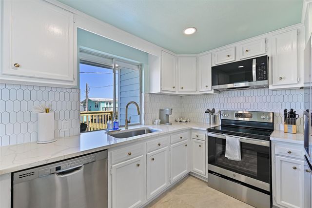 3822 Concho Key, Galveston, TX 77554