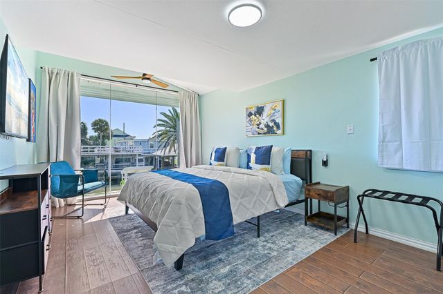 3822 Concho Key, Galveston, TX 77554