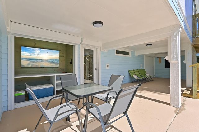 3822 Concho Key, Galveston, TX 77554