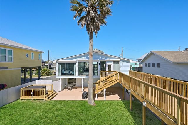 3822 Concho Key, Galveston, TX 77554