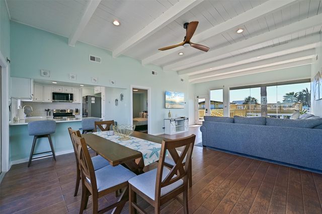 3822 Concho Key, Galveston, TX 77554