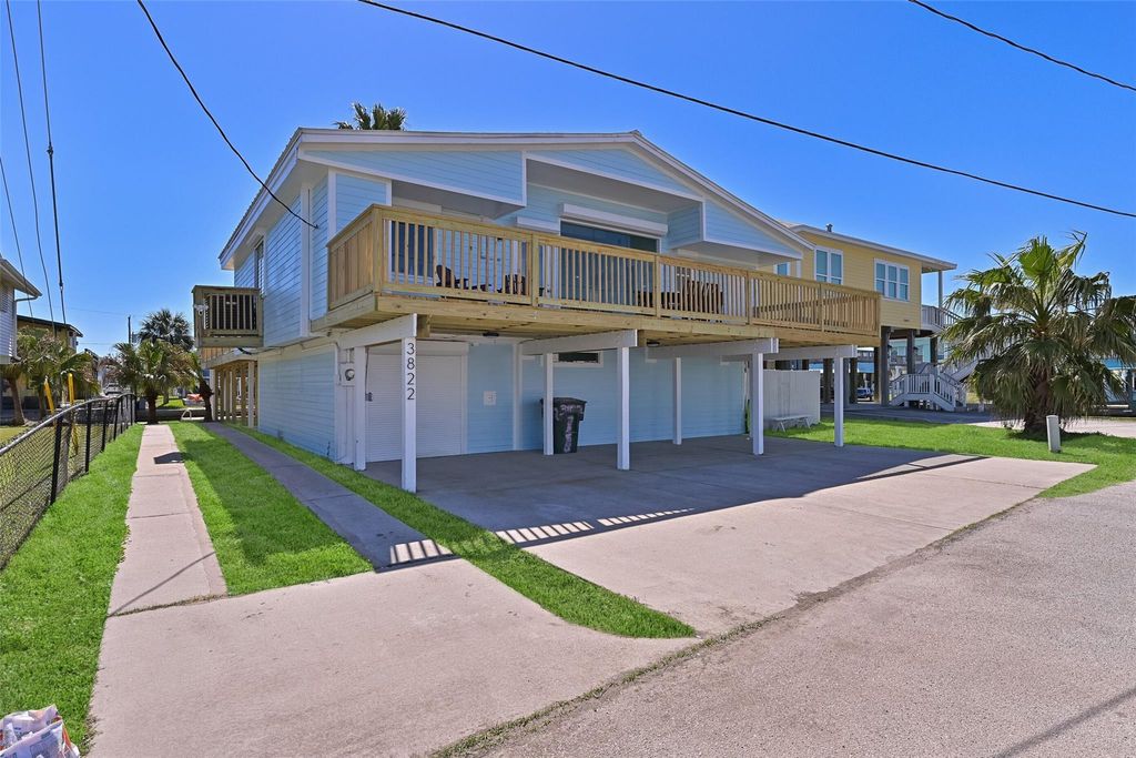 3822 Concho Key, Galveston, TX 77554