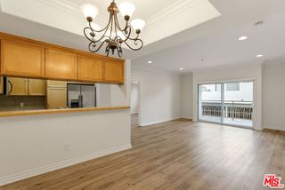 3328 OAKHURST Avenue 108, Los Angeles, CA 90034