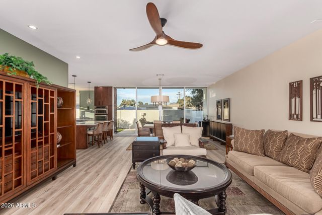 5576 N 12TH Street, Phoenix, AZ 85014