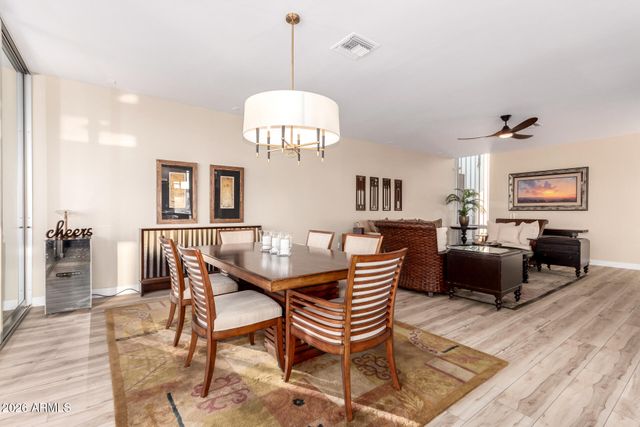 5576 N 12TH Street, Phoenix, AZ 85014