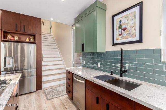 5576 N 12TH Street, Phoenix, AZ 85014