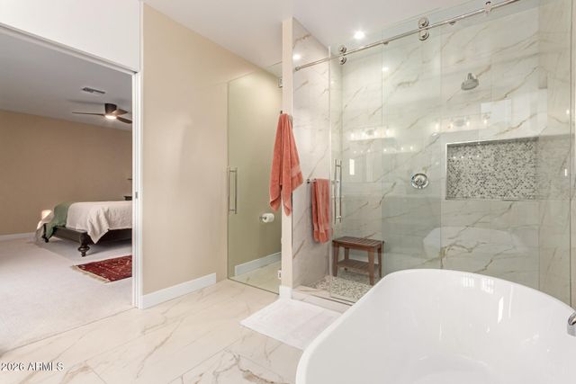 5576 N 12TH Street, Phoenix, AZ 85014