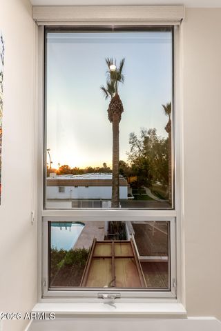 5576 N 12TH Street, Phoenix, AZ 85014