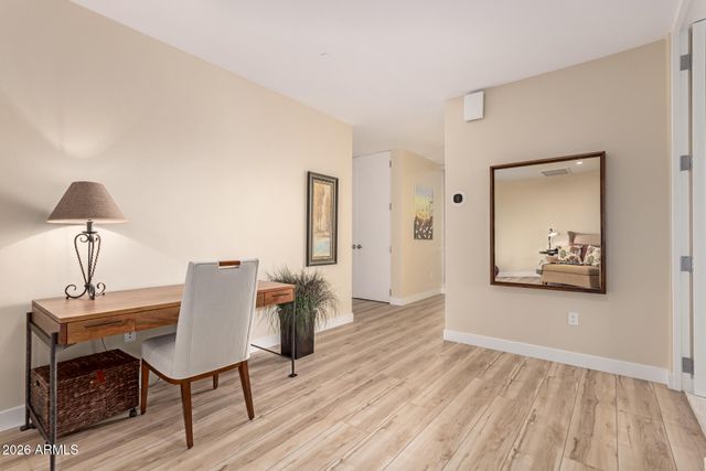 5576 N 12TH Street, Phoenix, AZ 85014