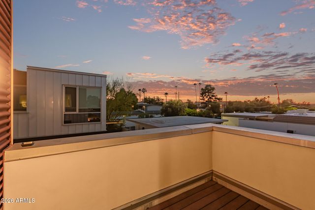 5576 N 12TH Street, Phoenix, AZ 85014